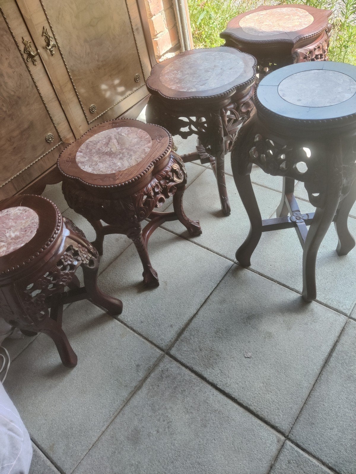 Antiek Chinese Bijzettafel Met Marmeren Blad, Ophalen