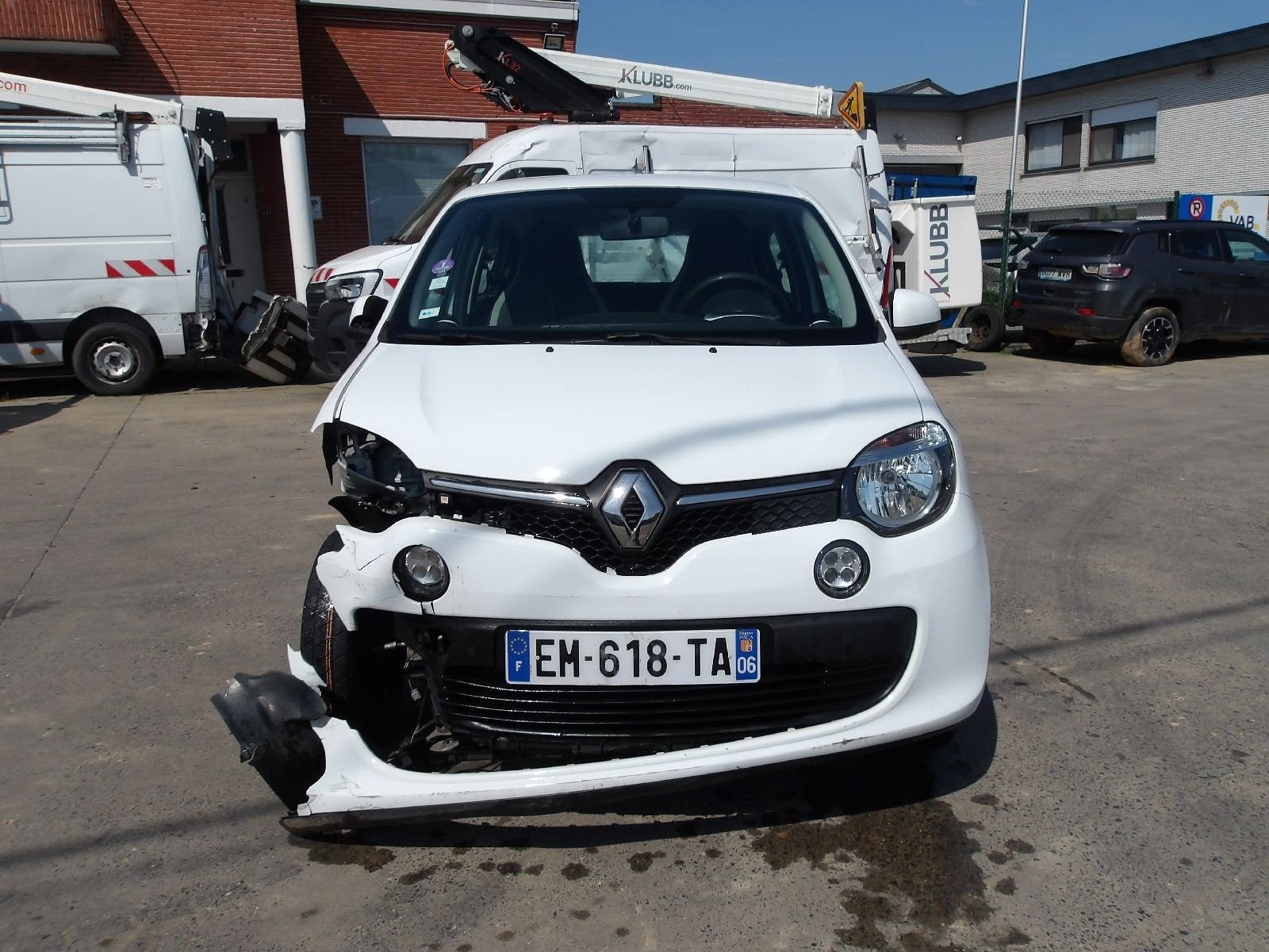 RENAULT TWINGO  BENZINE 05/17, Twingo, Wit, Bedrijf, Handgeschakeld