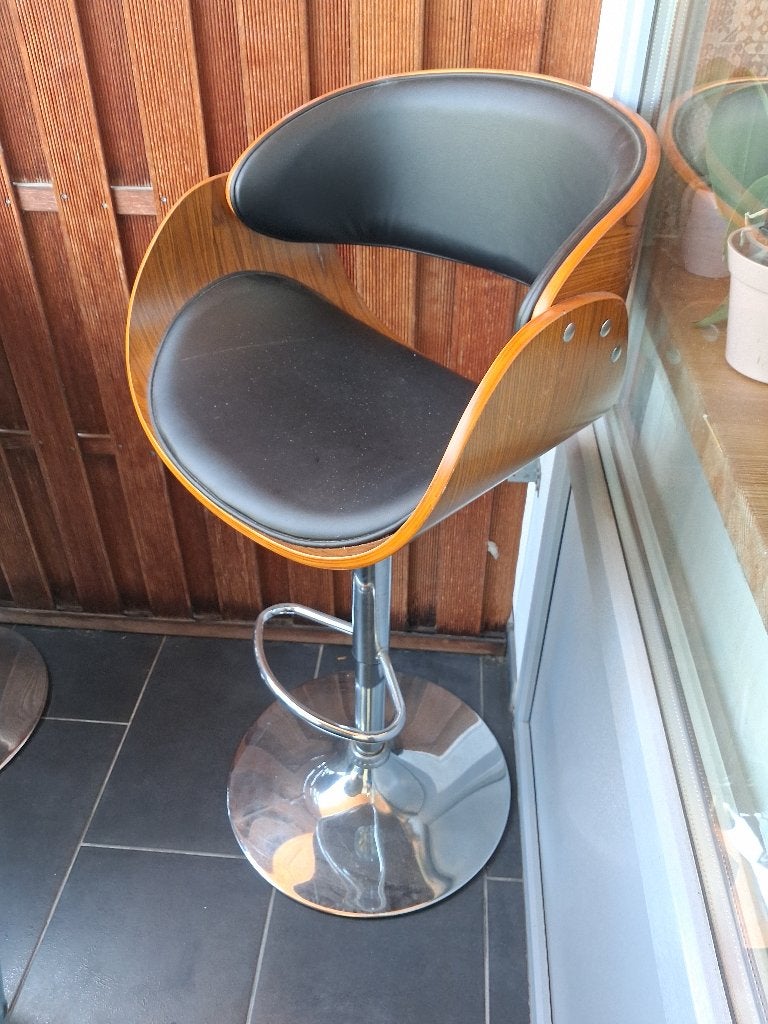 hoge tafel met 6 barstoelen, Tuin en Terras, Ophalen, Gebruikt, Rond, Overige materialen