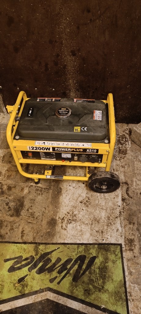 Generator te huur, Enlèvement, Comme neuf, Moins de 5 kVA, Essence