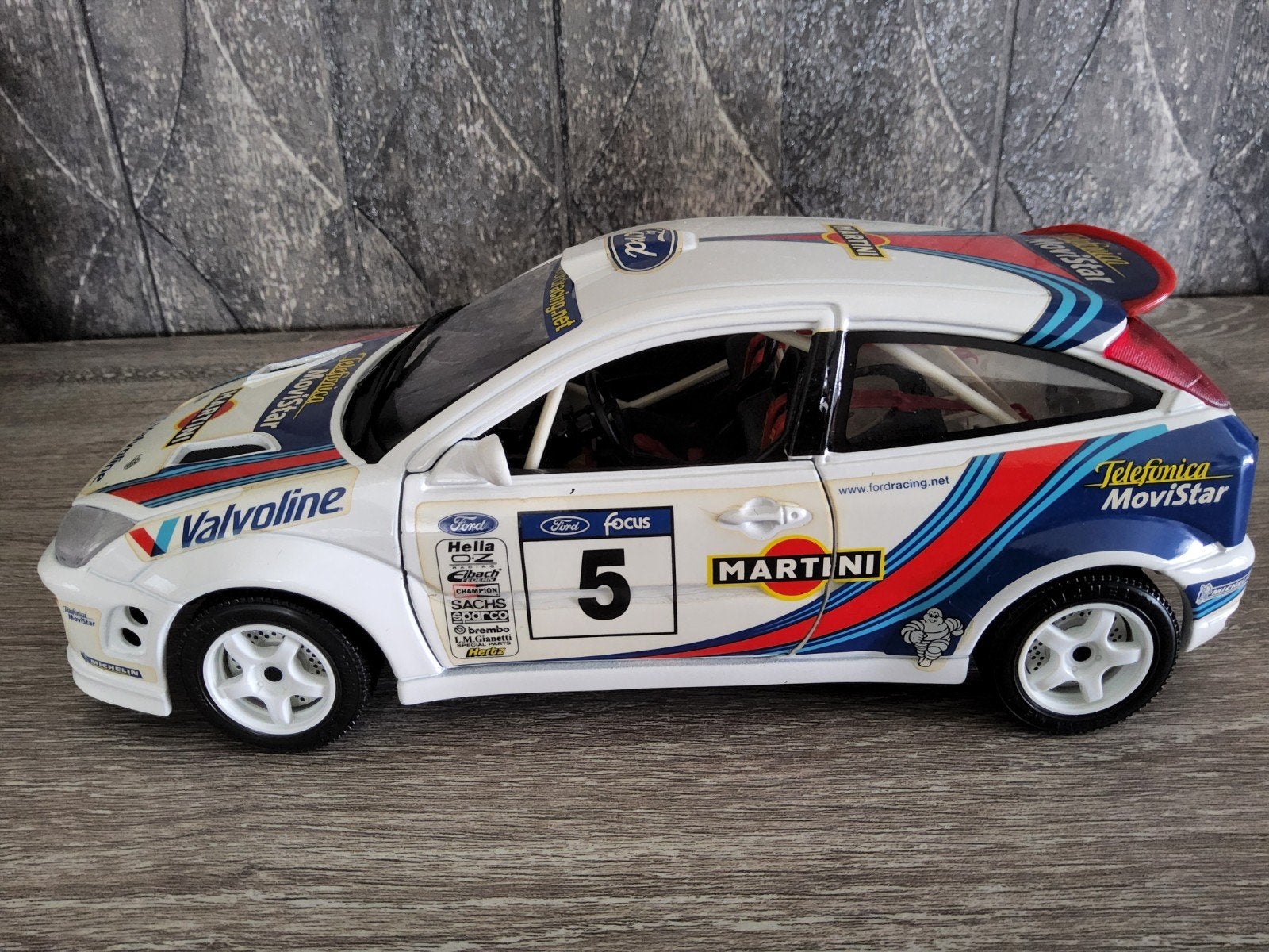 Ford Focus., Ophalen of Verzenden, Burago