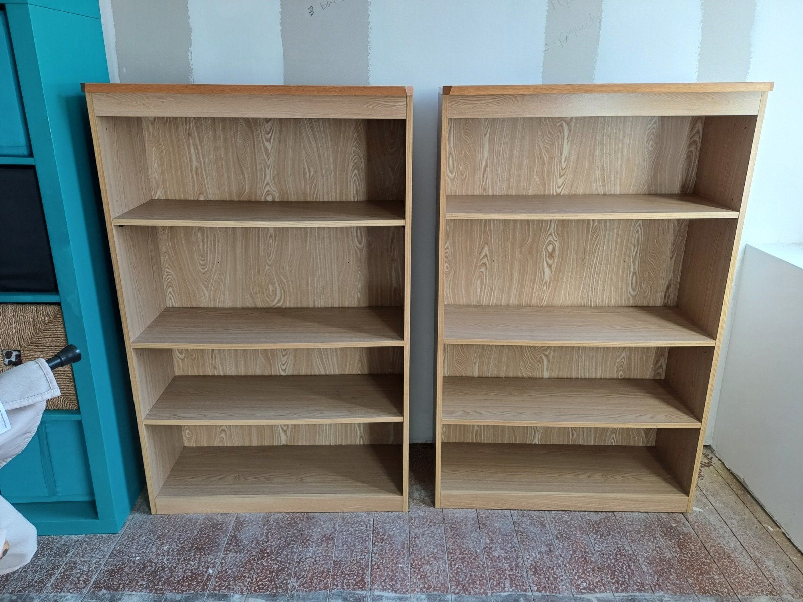 Deux meubles à étagères a donner, Maison & Meubles, Enlèvement