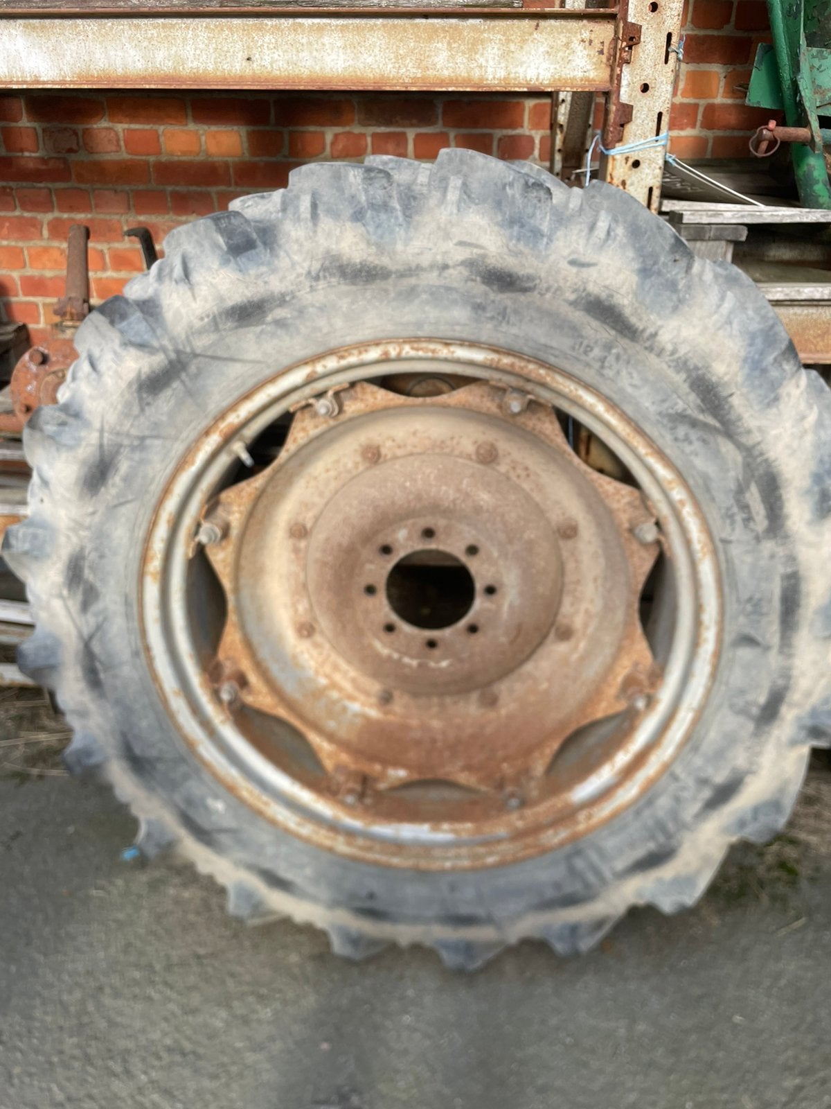 Massey Ferguson, Articles professionnels, Enlèvement ou Envoi