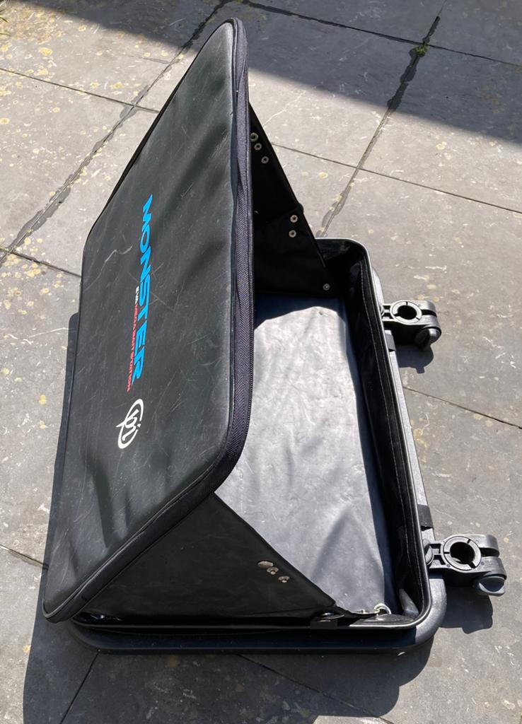Preston Monster eva mega bait station Offbox 36, Watersport en Boten, Hengelsport | Algemeen, Ophalen, Gebruikt, Koffer of Tas