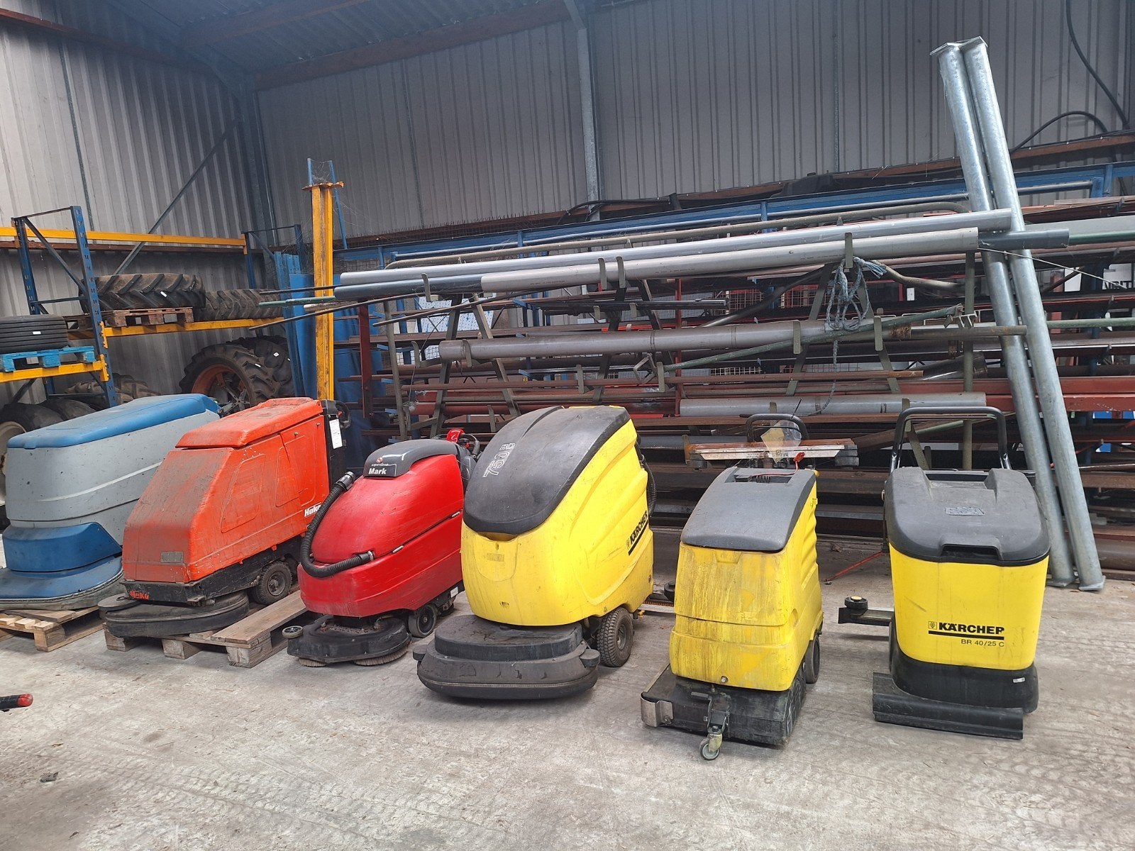 reinigingsmachines schrob-zuigmachine, Ophalen