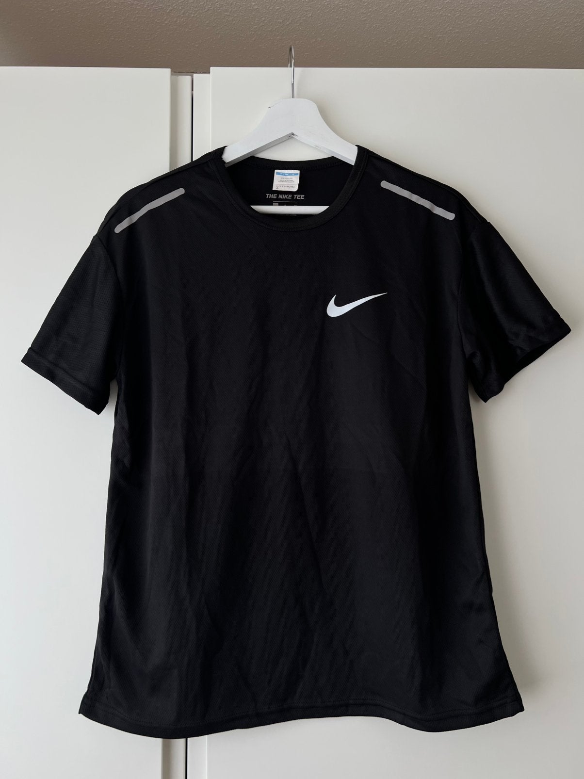 Tee-shirt Nike, Envoi, Neuf, Taille 46 (S) ou plus petite, Noir