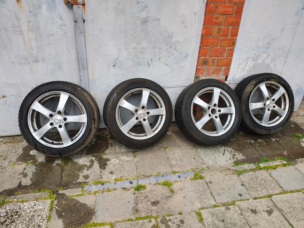 alu velgen 17”  met goede winterbanden 225/50 R17, Autos : Pièces & Accessoires, Pneus & Jantes, Pneus et Jantes, Pneus hiver