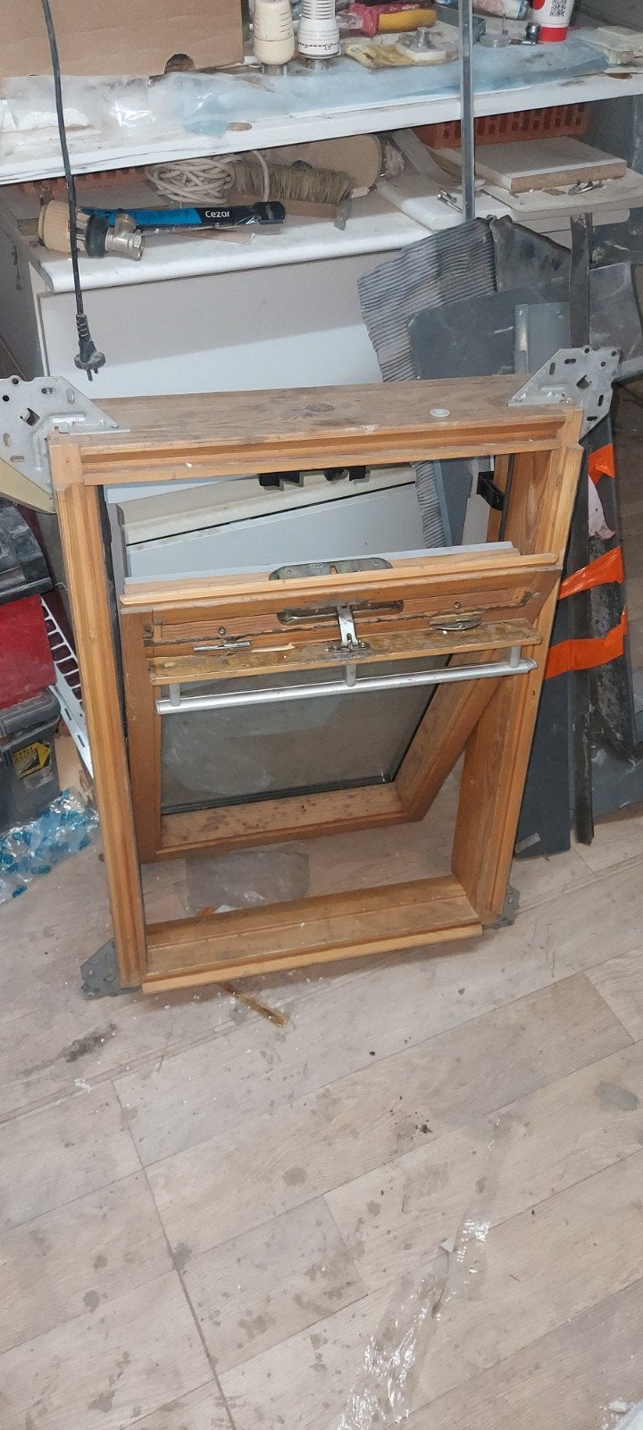 Velux en bois 55x78 avec rapport, Double vitrage, Fenêtre de façade ou Vitre, Enlèvement, Utilisé
