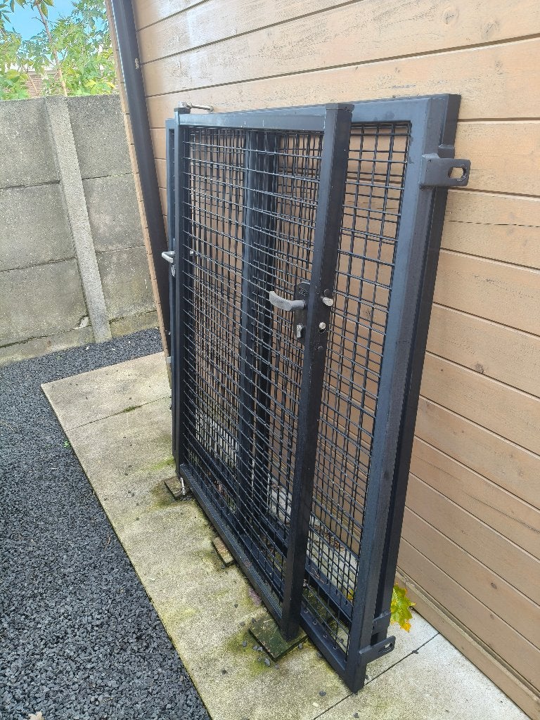 Tuinpoort zwart staal, Jardin & Terrasse, 200 cm ou plus, Portail battant, Enlèvement, 100 à 150 cm