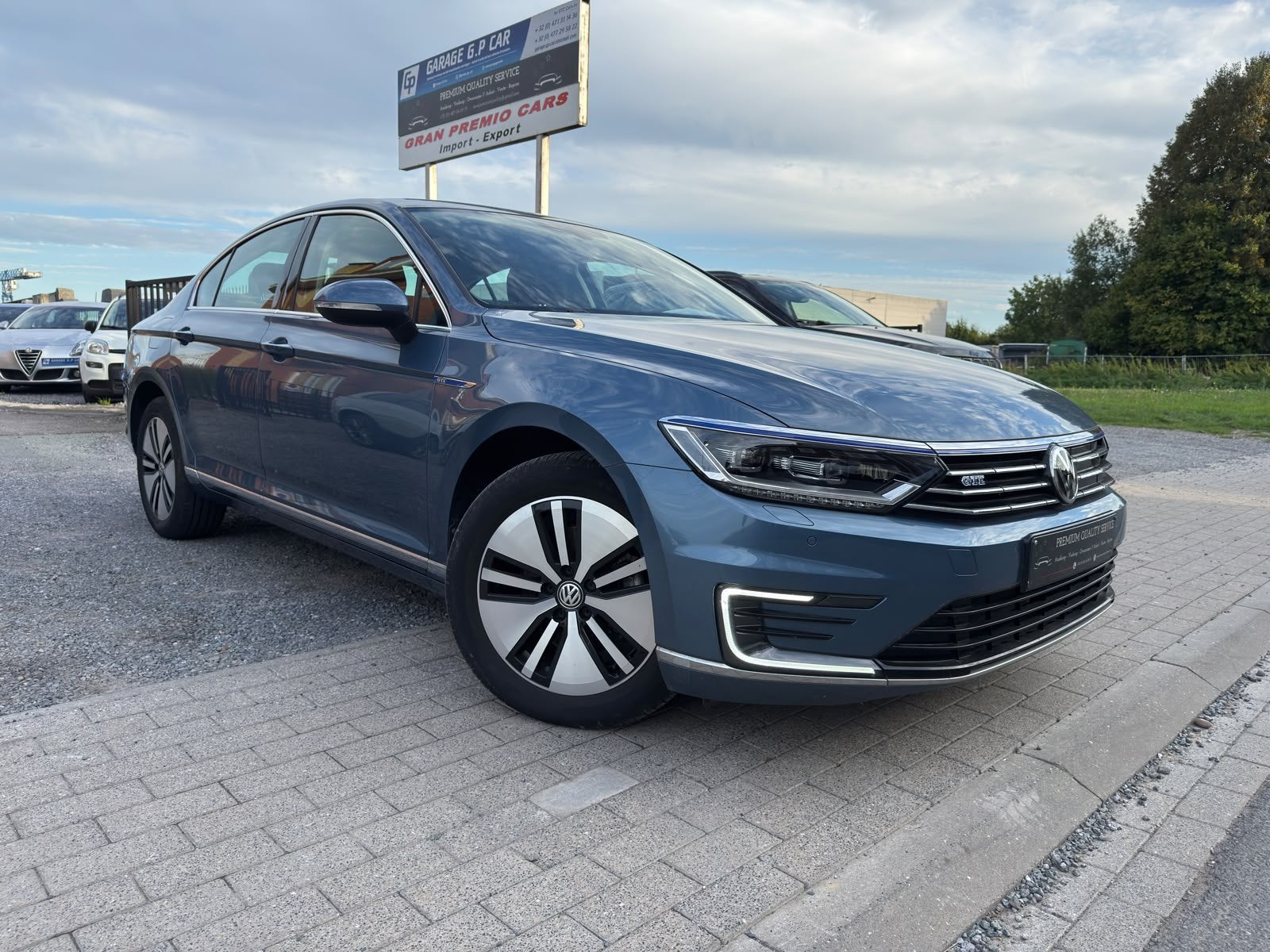 Vw passat essence/hybride 15000km, Achat, Noir, 5 portes, Berline