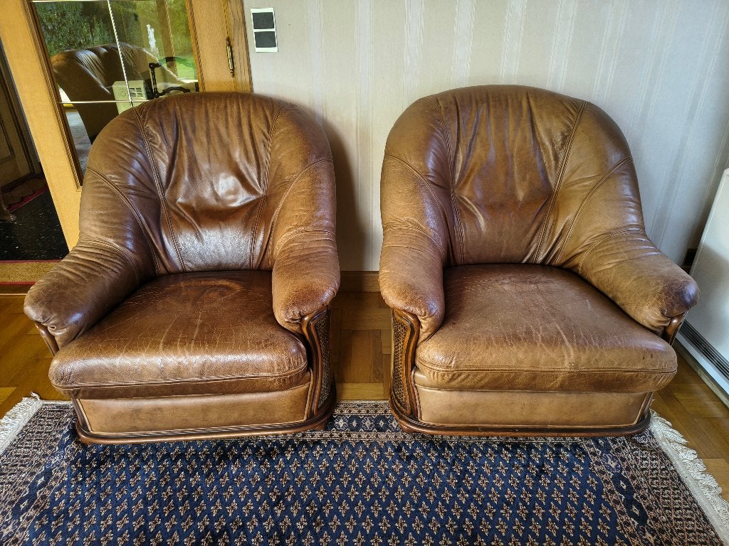 Compleet Leren salon met rotan vlechtwerk - in goede staat, Huis en Inrichting, Ophalen, Gebruikt, Rechte bank, Chesterfield stijl