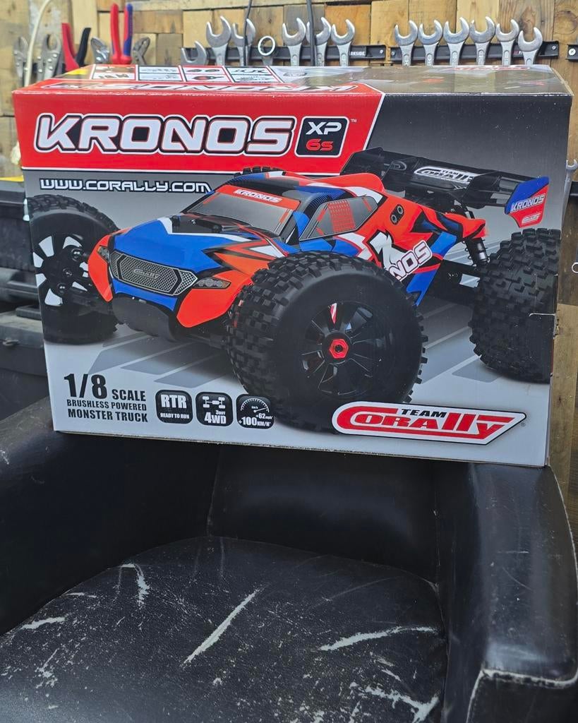 Team corally kronos 6s neuf