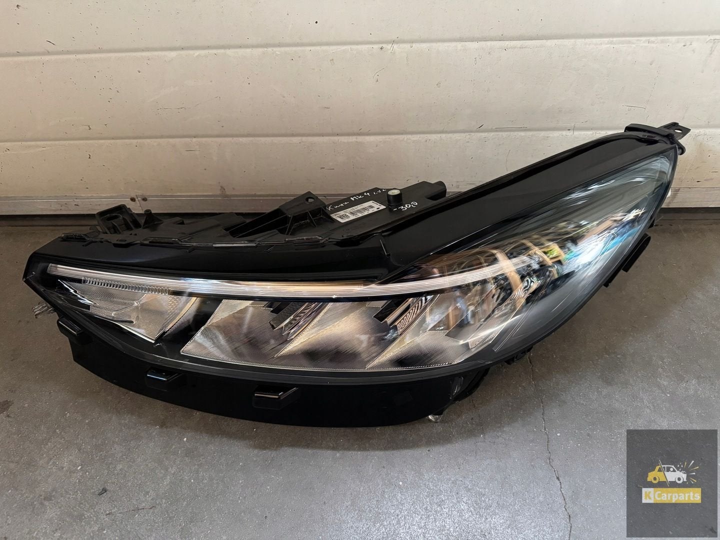 PV4B-13E015-CE, Ford Kuga MK3 VOLLEDIG LED-licht links LIFT, Gebruikt, Info@ford.com, Ford, Ford Motor Company