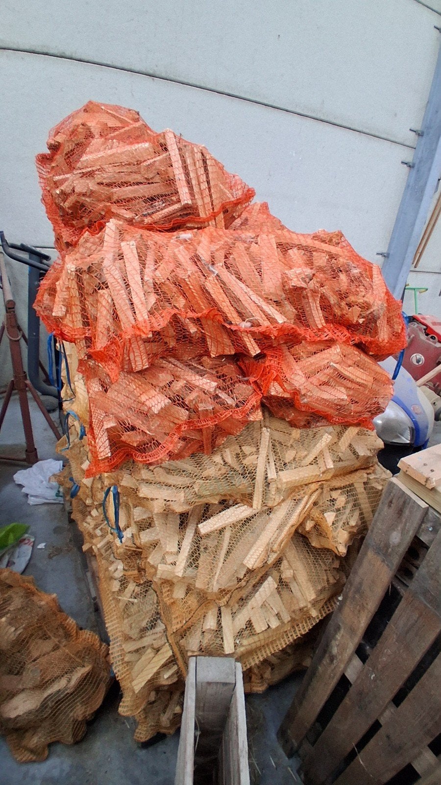 sac de bois de chauffage, Enlèvement