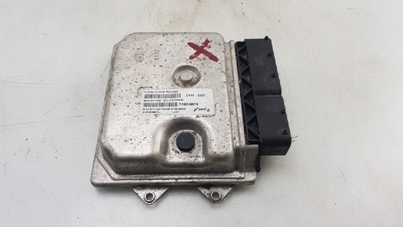 CALCULATEUR MOTEUR ECU Fiat Punto Evo (199) (|51896809|), Autos : Pièces & Accessoires, FCA Germany GmbH, IPC D1-09 Bahnhofsplatz
65423  Rüsselsheim am Main, DE
