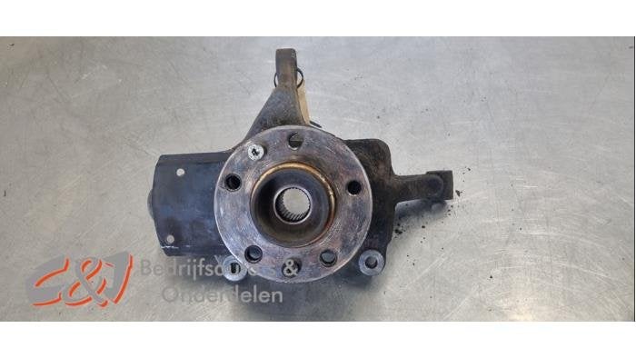 Fusee rechts-voor van een Renault Trafic, Gebruikt, -, Renault, -