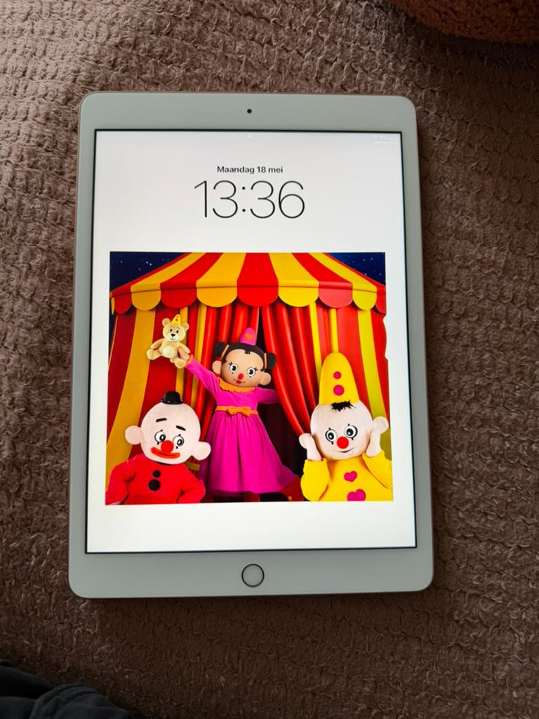 Apple tablet met toebehooren, Informatique & Logiciels, Apple iPad Tablettes, 32 GB, Apple iPad, Or Rose, Enlèvement