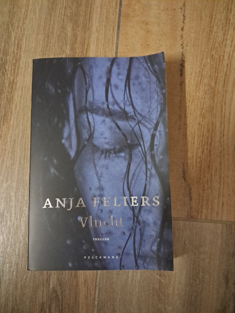 BOEK van ANJA FELIERS " VLUCHT ", Boeken, België, Ophalen of Verzenden, Zo goed als nieuw, Anja Feliers
