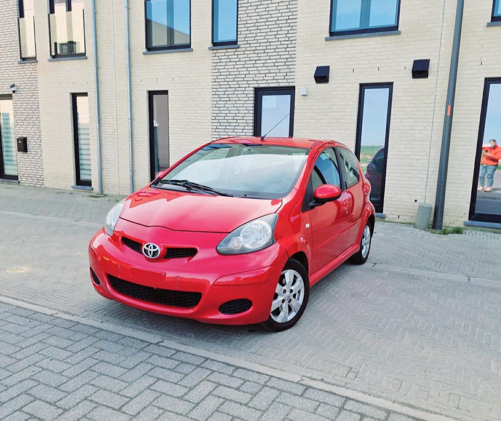 Toyota Aygo, Autos, Toyota, https://public.car-pass.be/vhr/4165d194-b9f0-4599-9807-de0a764e5e4a, Achat, Entreprise, Boîte manuelle
