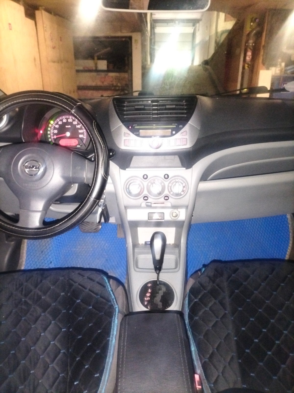 Nissan pixo benzine automaat met 58000km, Autos, Argent ou Gris, Achat, 4 portes, Carnet d'entretien