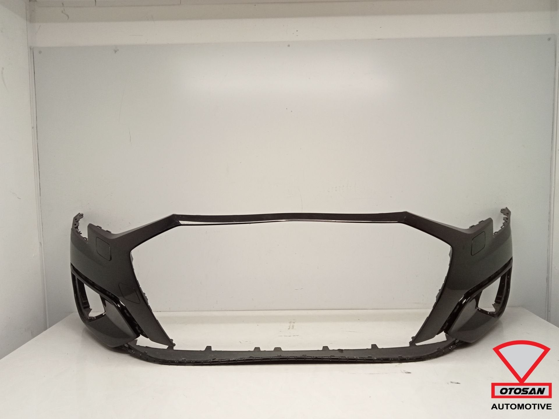 Audi A3 8Y Voorbumper Origineel! 2020-2024 6x PDC, Auto-onderdelen, Gebruikt, AUDI AG, Auto-Union-Strasse 1
85045  Ingolstadt, DE