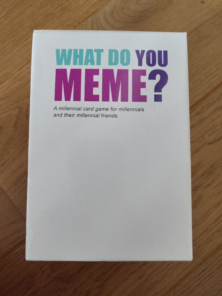 Jeu de cartes "What do you meme?", Cinq joueurs ou plus, Enlèvement, Comme neuf