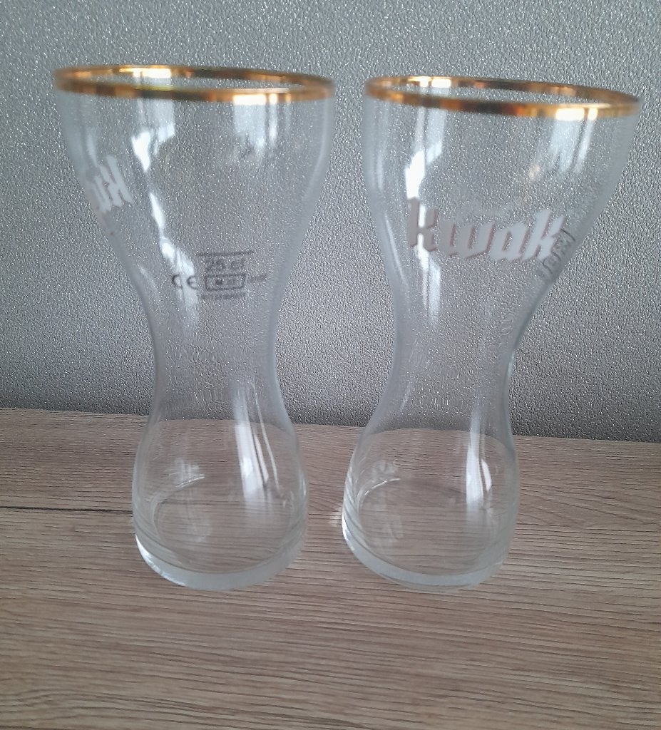 Set van 2 vintage glazen, Kwak bier met gouden rand 25cl, Ophalen of Verzenden, Gebruikt, Glas of Glazen, Overige merken