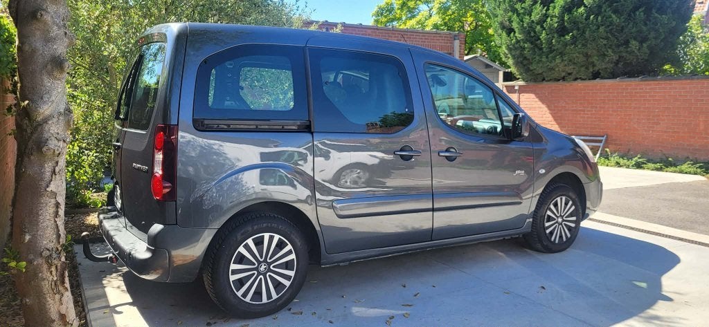 Peugeot Partner 1.6i ~ 3 siege ~ navigation ~ clima ~ TVA, Achat, Euro 6, Entreprise, Boîte manuelle