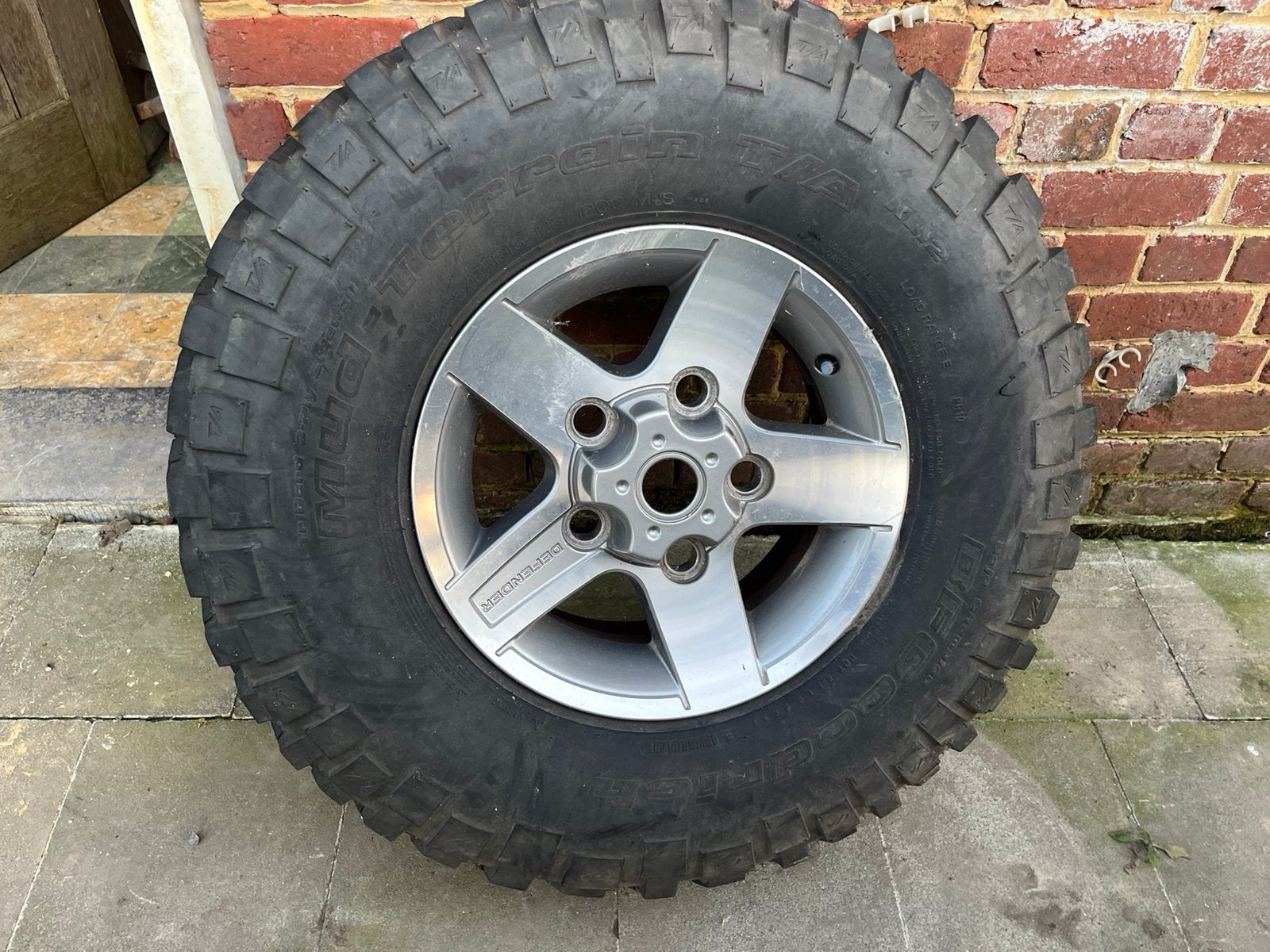 Jantes defender et pneus, Auto-onderdelen, Banden en Velgen, Ophalen, Nieuw, Terreinwagen, Banden en Velgen