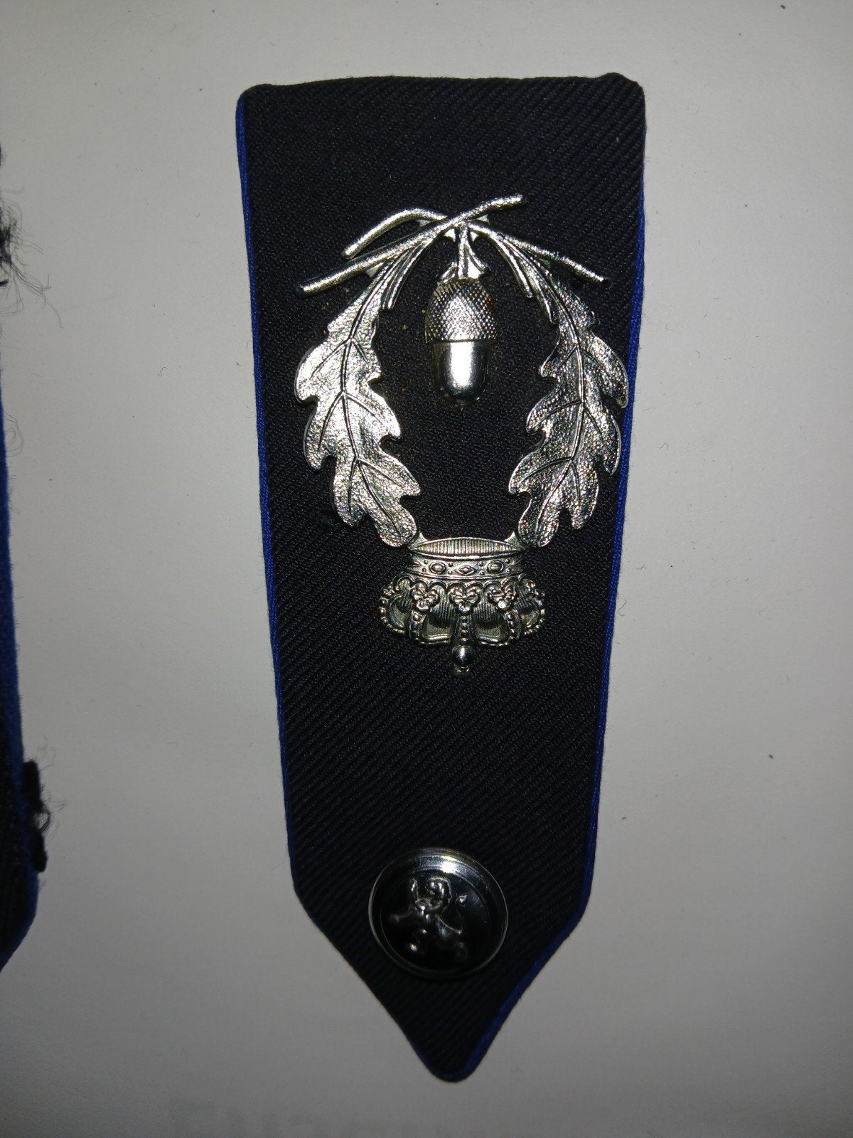 un grade de la police rurale, Collections, Enlèvement ou Envoi