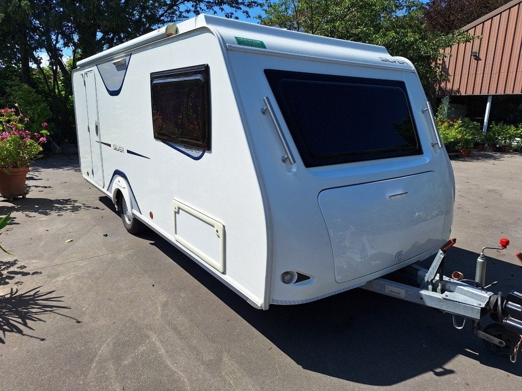 Mooie, goed onderhouden Trigano Silver 420CP, Caravanes & Camping, Caravanes, Particulier, jusqu'à 4, 1000 - 1250 kg, Siège de train
