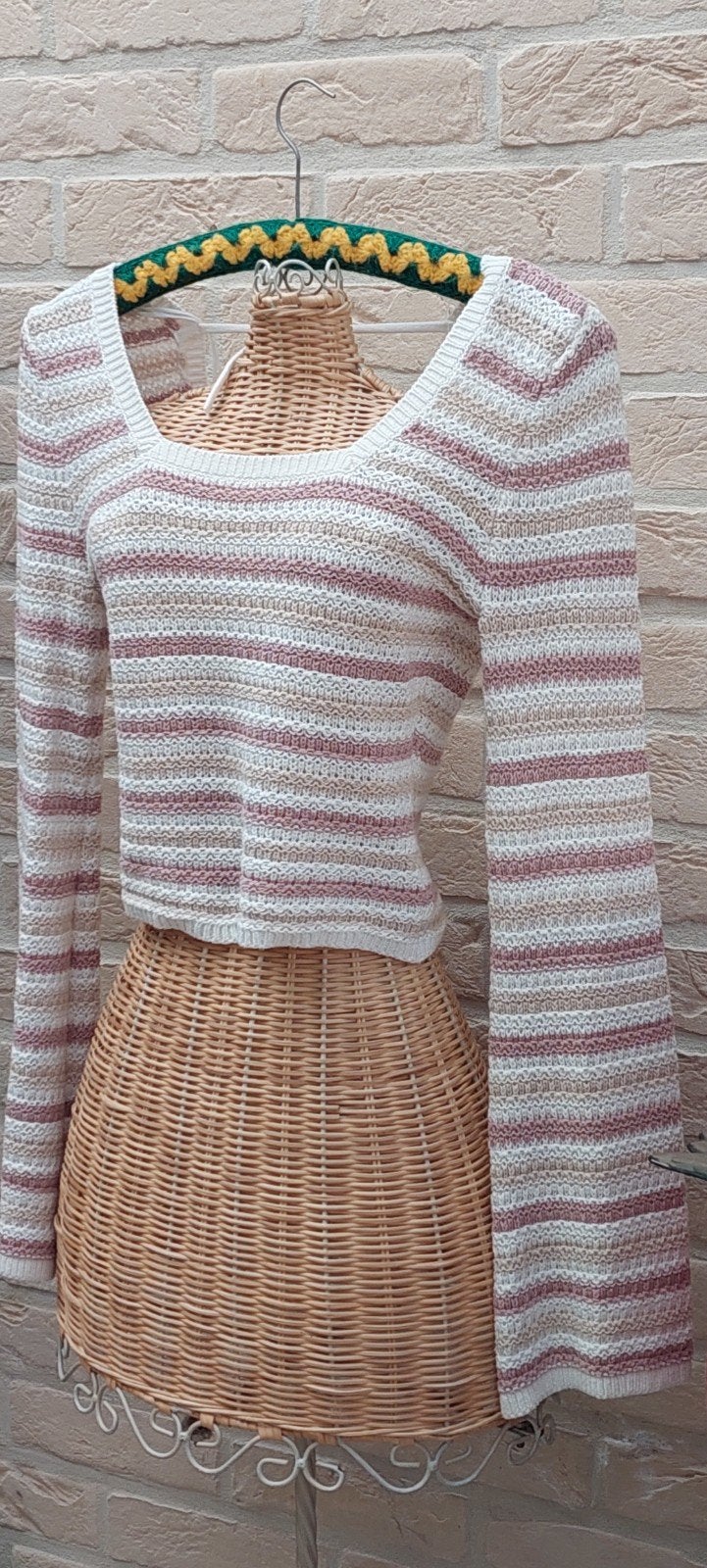 truitje maat xs 36cm van oksel tot oksel hollister, Vêtements | Femmes, Enlèvement ou Envoi, Comme neuf, Taille 34 (XS) ou plus petite