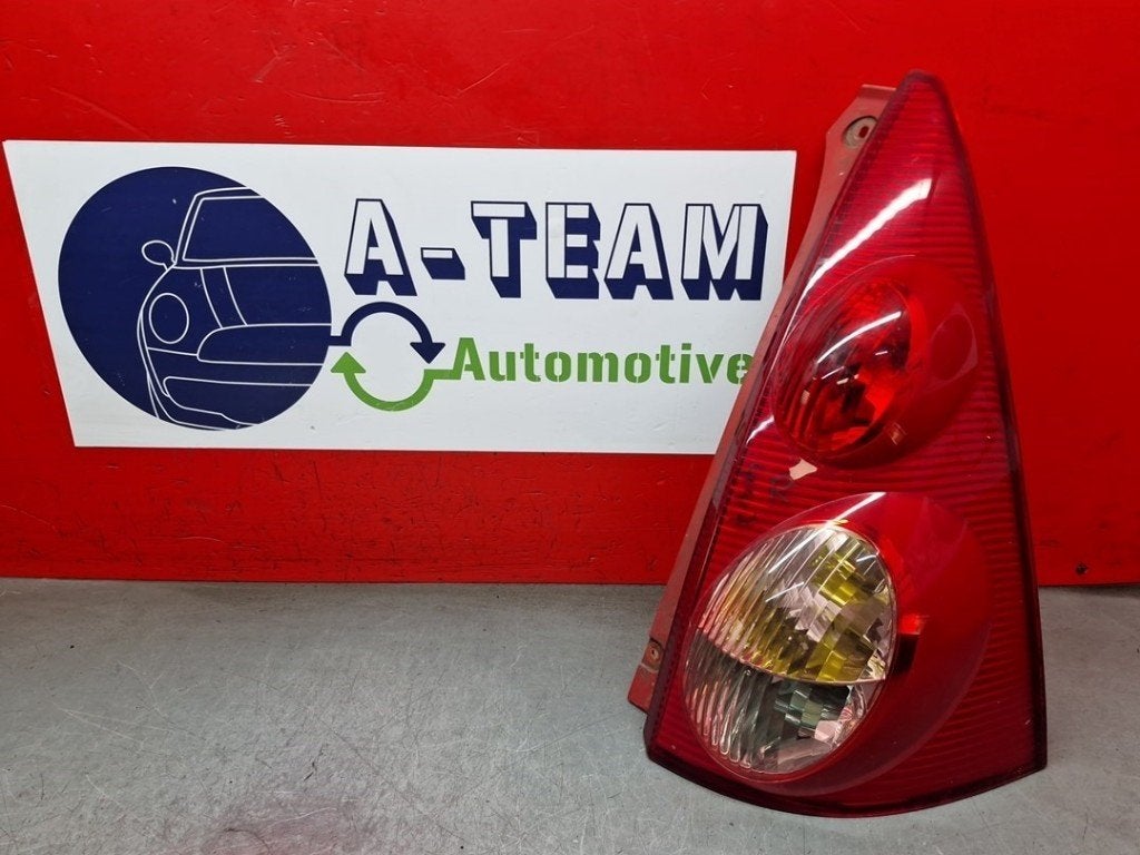 FEU ARRIÈRE DROIT Peugeot 107 (01-2005/05-2014), Autos : Pièces & Accessoires, Kontakt-peugeot@peugeot.com, Utilisé, Peugeot Deutschland GmbH
