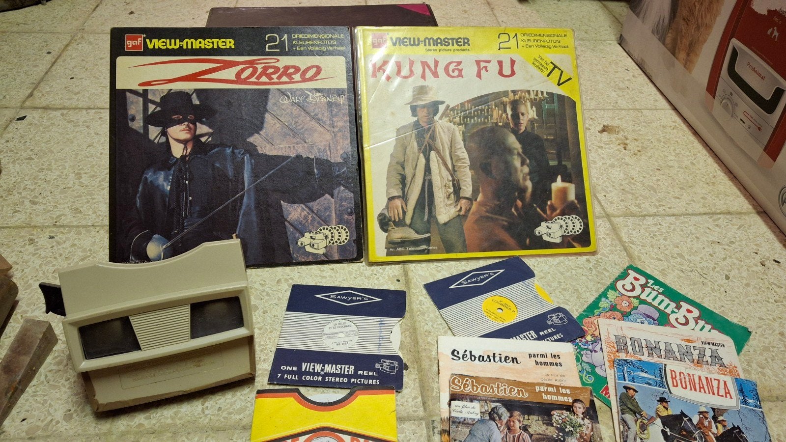 View-Master avec de vrais sets, Enlèvement