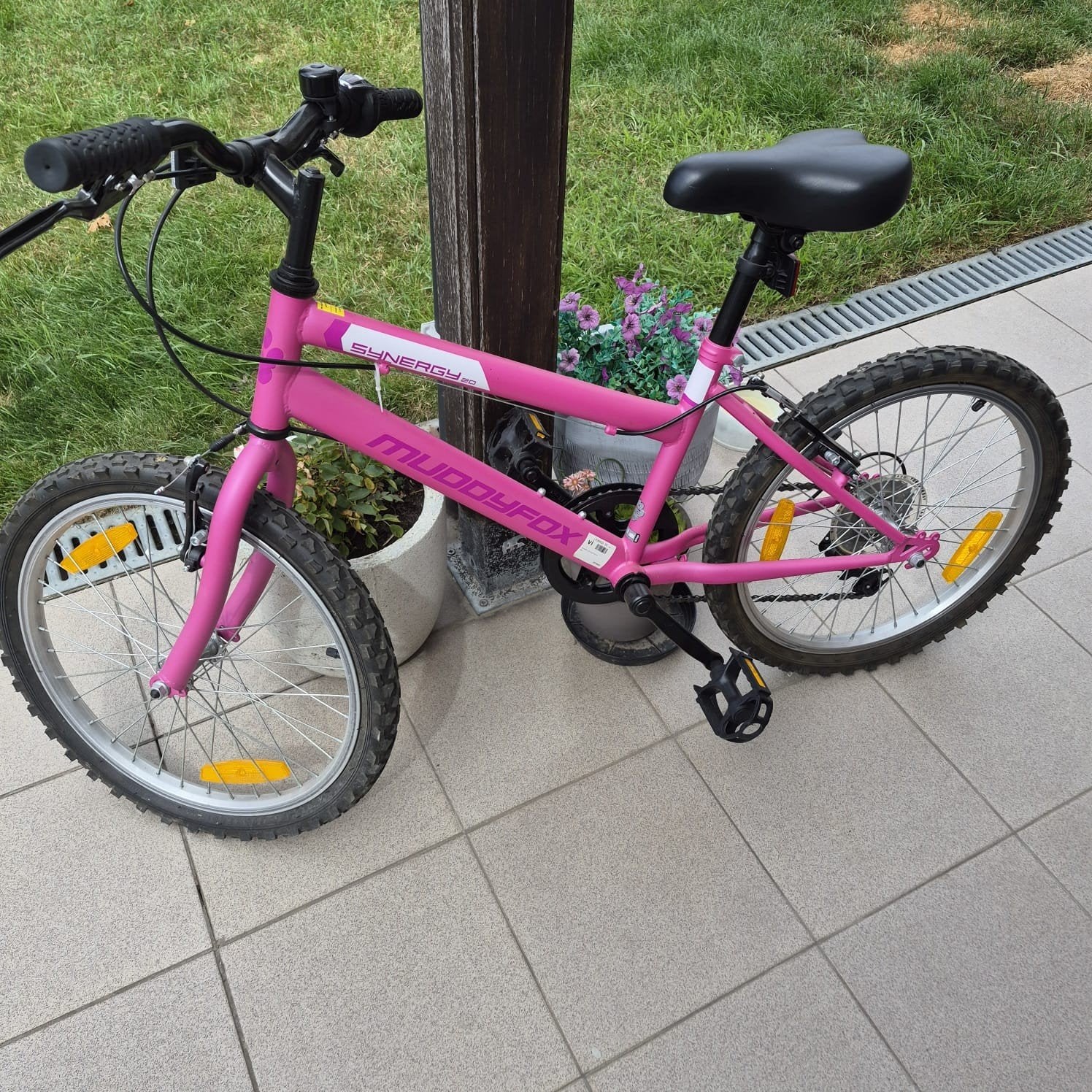 Vélo Muddyfox pour fille + casque + coudières et genouillère, Vélos & Vélomoteurs, Enlèvement