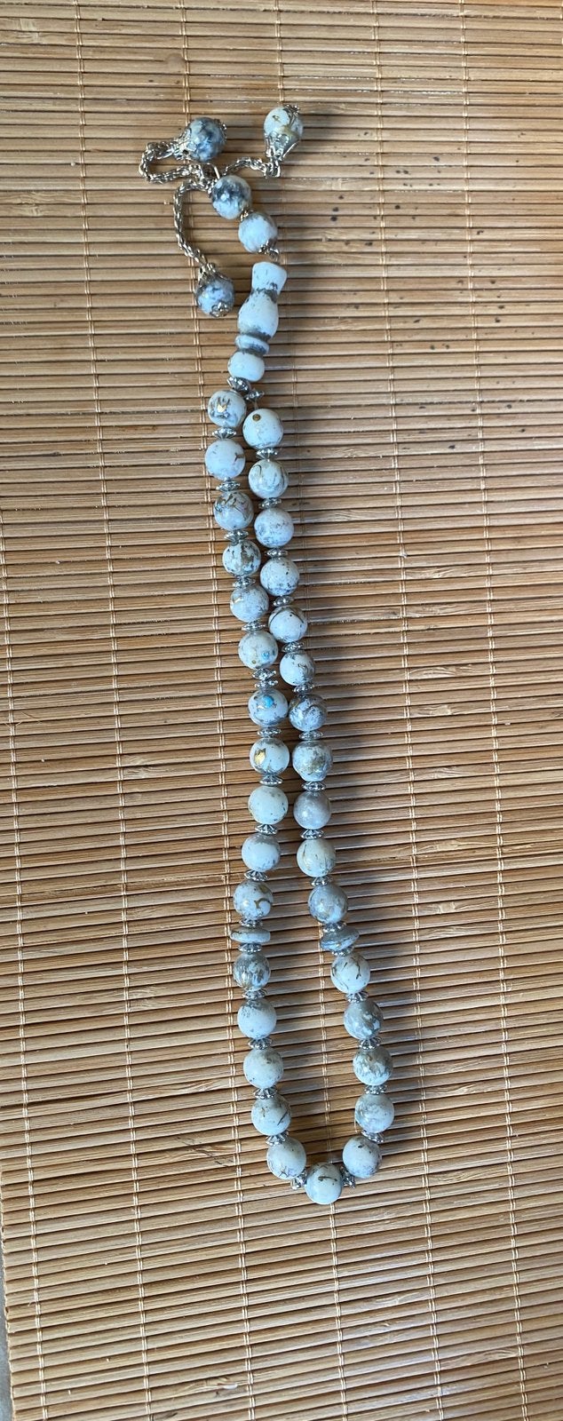 Collection « Tesbihs »/« Corde de prière »/« Rosaires »., Enlèvement