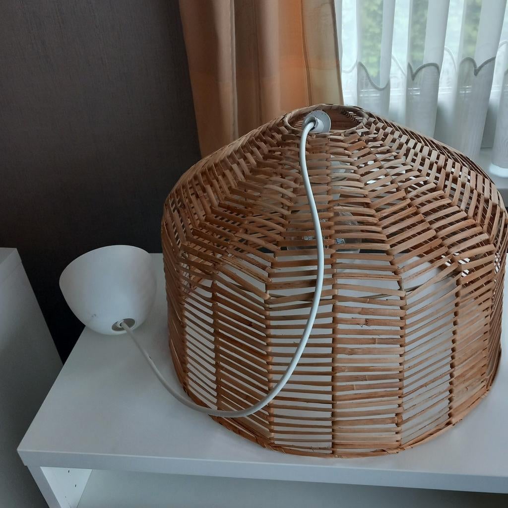 2 rotan lampen, Ophalen