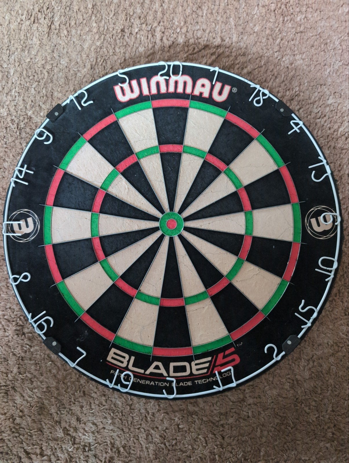 Winmau blade 5 dartsblok, Sport en Fitness, Darts, Ophalen