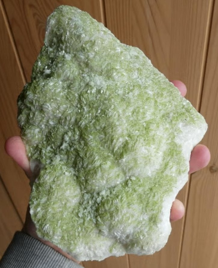 Conichalciet, dolomiet - Tsumeb, Namibië - Groot stuk, 17cm!, Ophalen of Verzenden, Mineraal