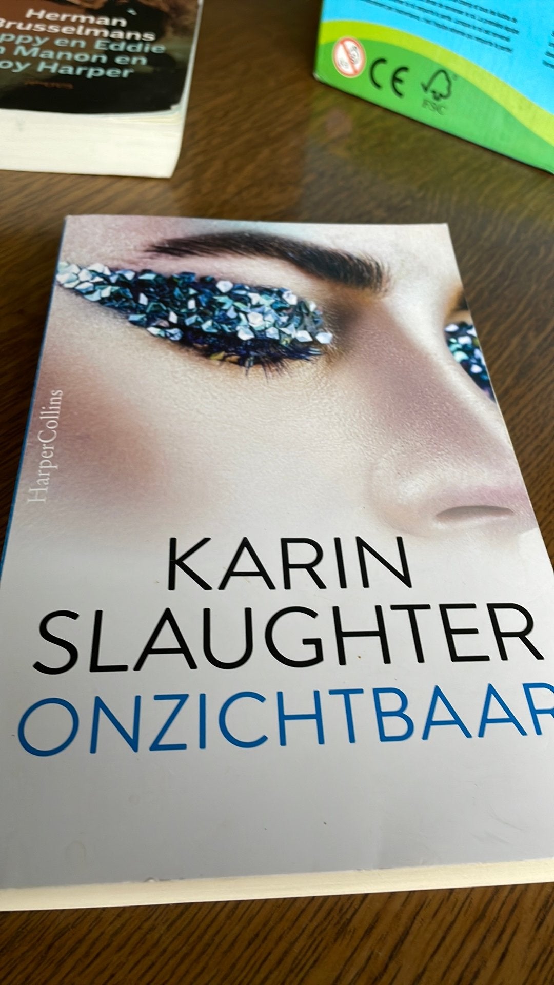 Karin slaughter onzichtbaar, Ophalen, Zo goed als nieuw