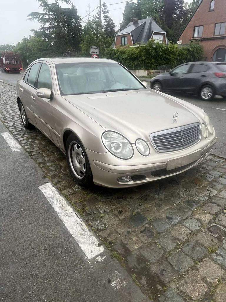 Mercedes-Benz E-Class 220 E 220 CDI Elegance, Autos, Mercedes-Benz, Achat, Entreprise, Boîte manuelle, Autres couleurs