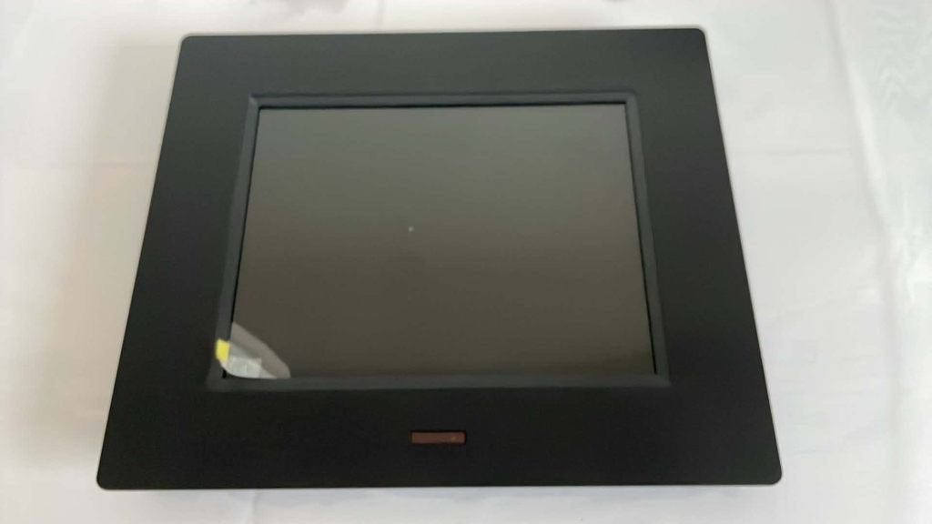 Digitale Fotolijst 8 inch Traveler DPF-8 – Nieuw | RS42, Overige merken, Diavoorstelling, Ophalen of Verzenden, Zo goed als nieuw