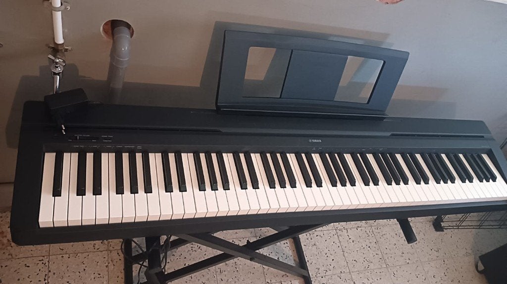 Yamaha P-45 piano (volledige set), Musique & Instruments, Pianos, Comme neuf, Digital, Enlèvement, Piano