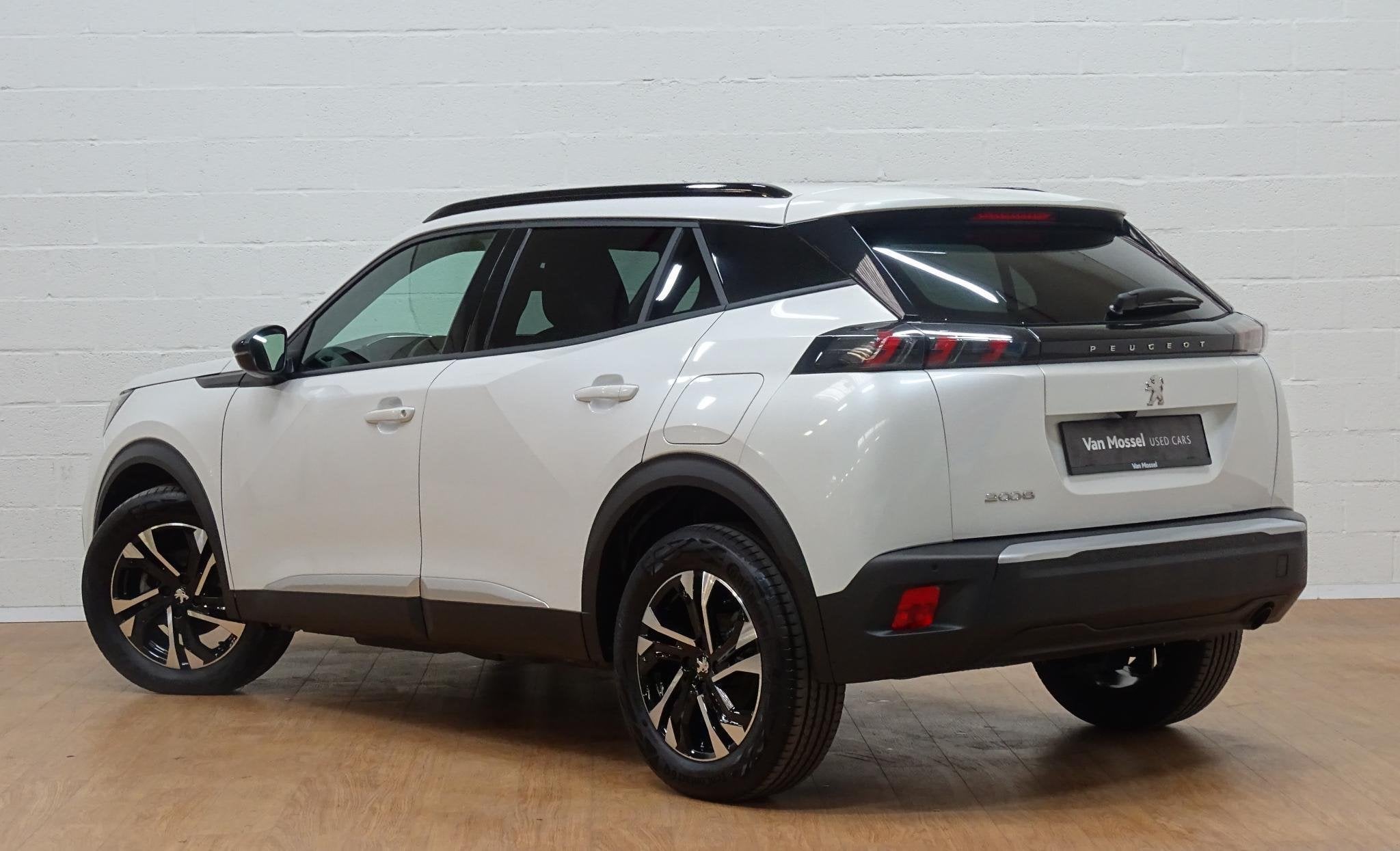 Peugeot 2008 1.2T Allure, Voorwielaandrijving, Stof, Gebruikt, Wit