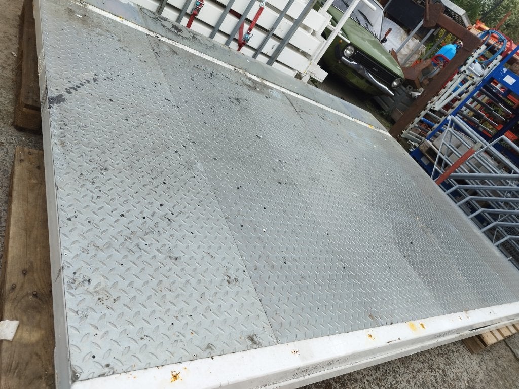 Metalen platform - loopbrug over machinelijn 15 m, Ophalen, Platform - loopbrug, Info@timshop.be, Geen idee