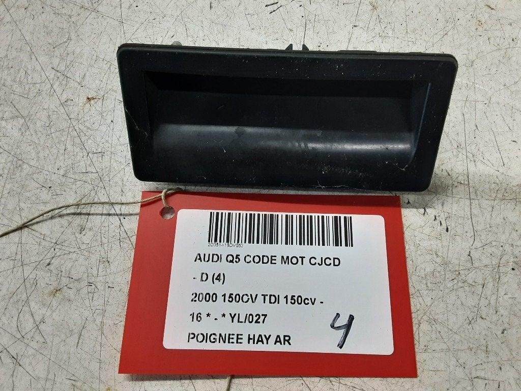 POIGNEE COFFRE / HAYON ARRIERE Audi Q5 (8RB) (5N0827566T), Auto-Union-Straße  1,
85057  Ingolstadt, DE, Info@audi.de, Audi, Utilisé