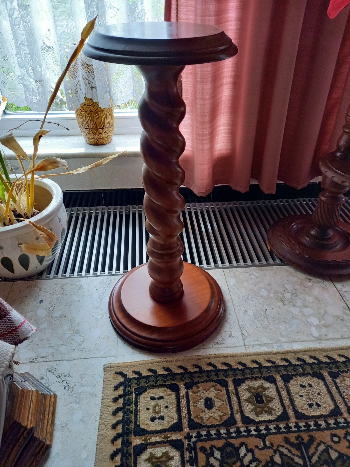 pied de stalle 61 cm hoog, Ophalen