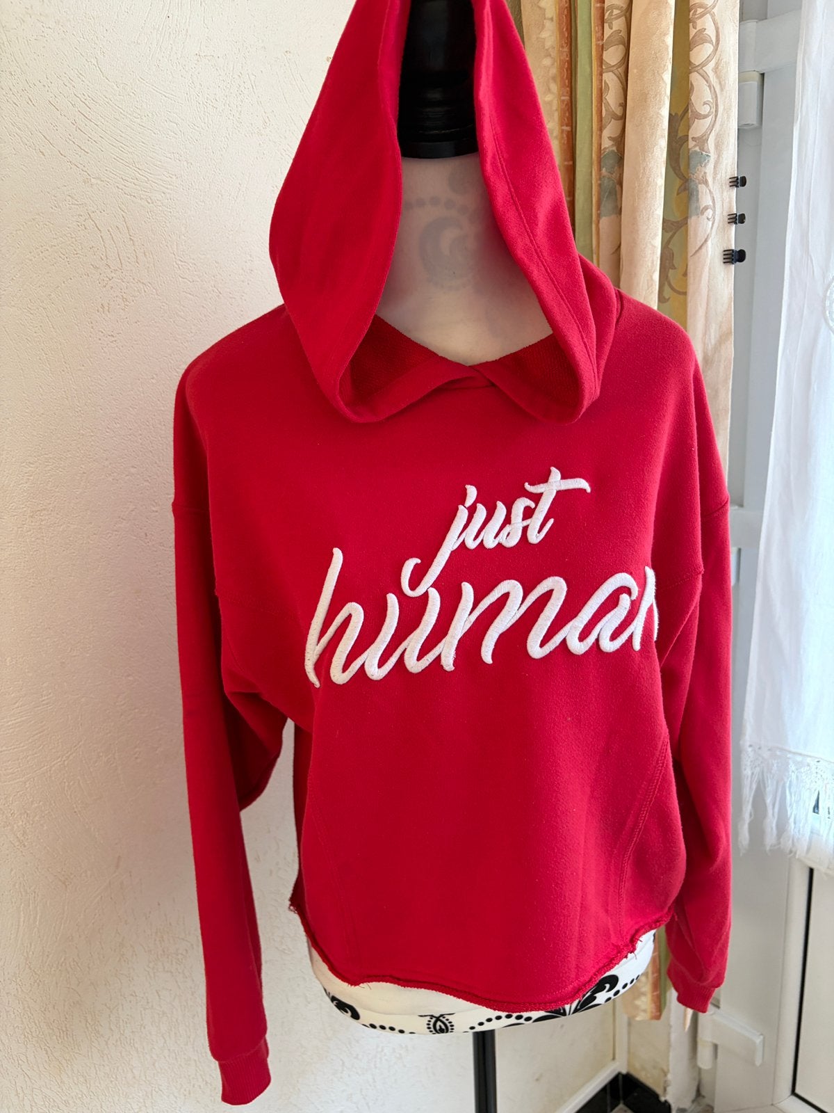 Bershka „Just Human” rode hoodie - maat M, Ophalen of Verzenden, Zo goed als nieuw, Rood