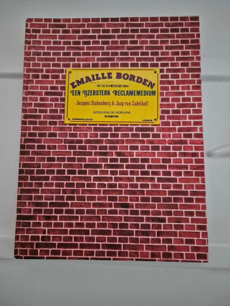 Boek Emaille borden, Antiquités & Art, Antiquités | Email, Enlèvement ou Envoi