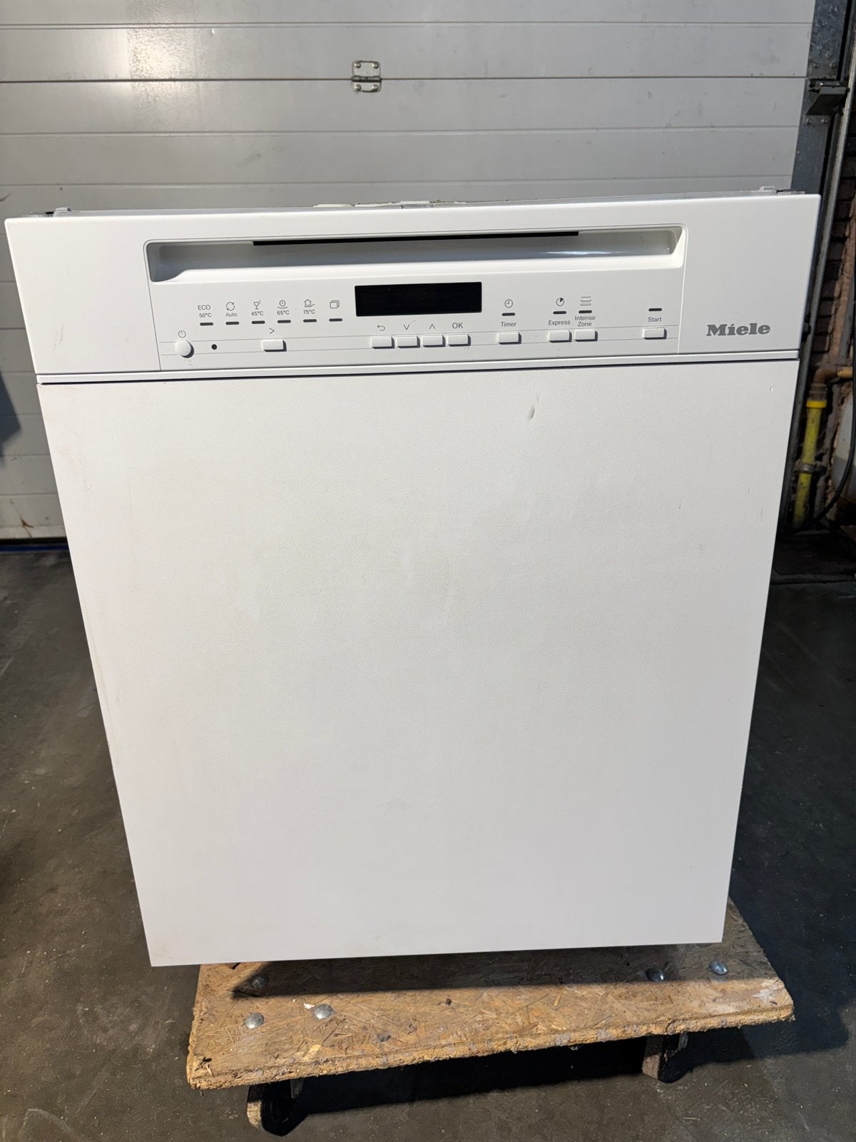 Zeer nette recente Miele vaatwasser, Elektronische apparatuur, Vaatwasmachines, Ophalen, Zo goed als nieuw